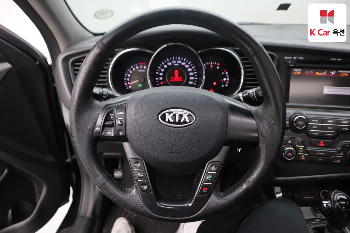 كيا K5 2011 - صورة 10