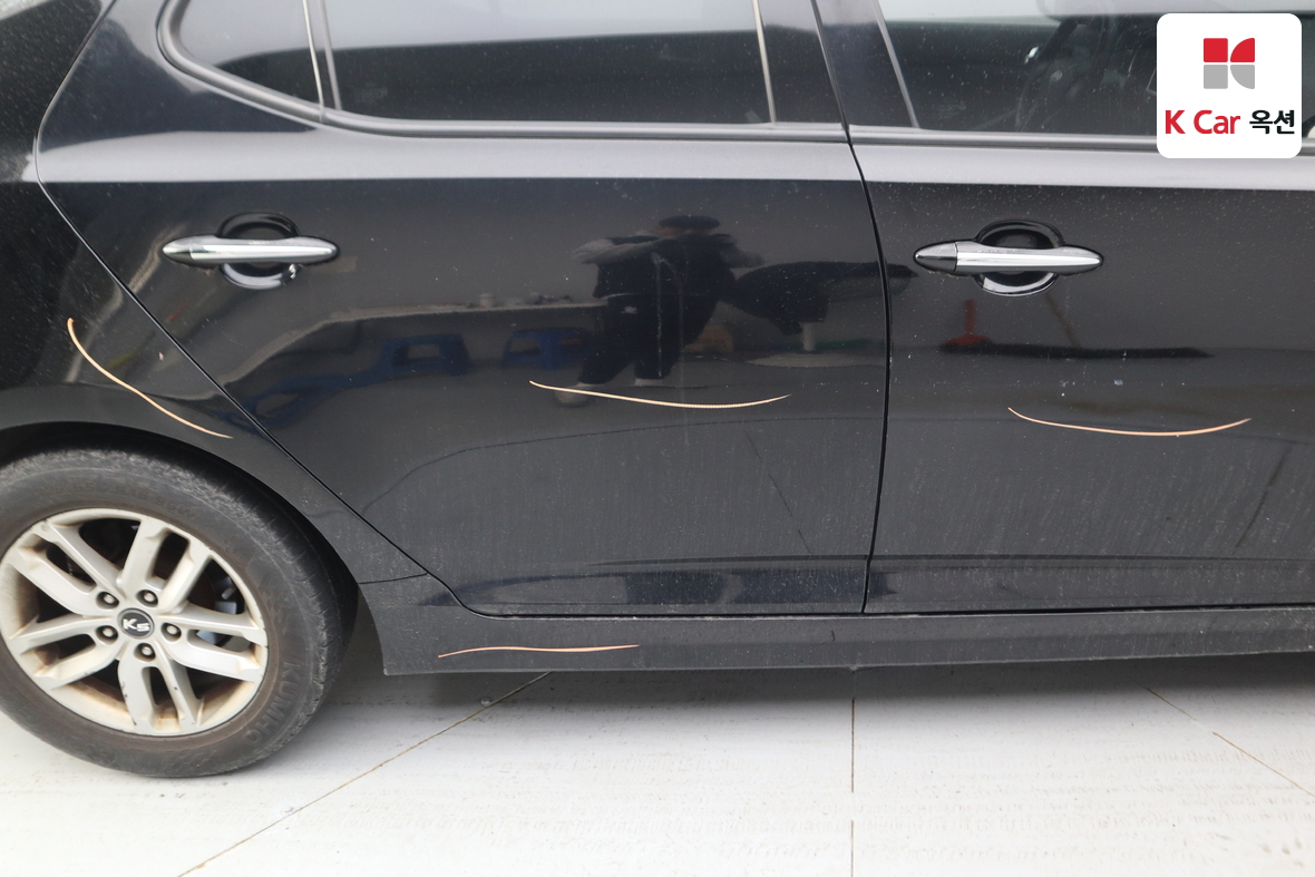 كيا K5 2011 - صورة 39