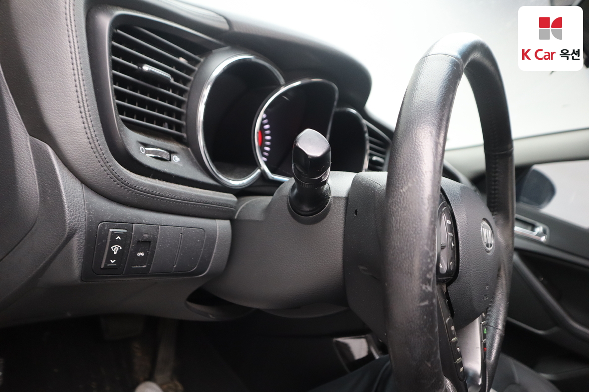 كيا K5 2011 - صورة 9