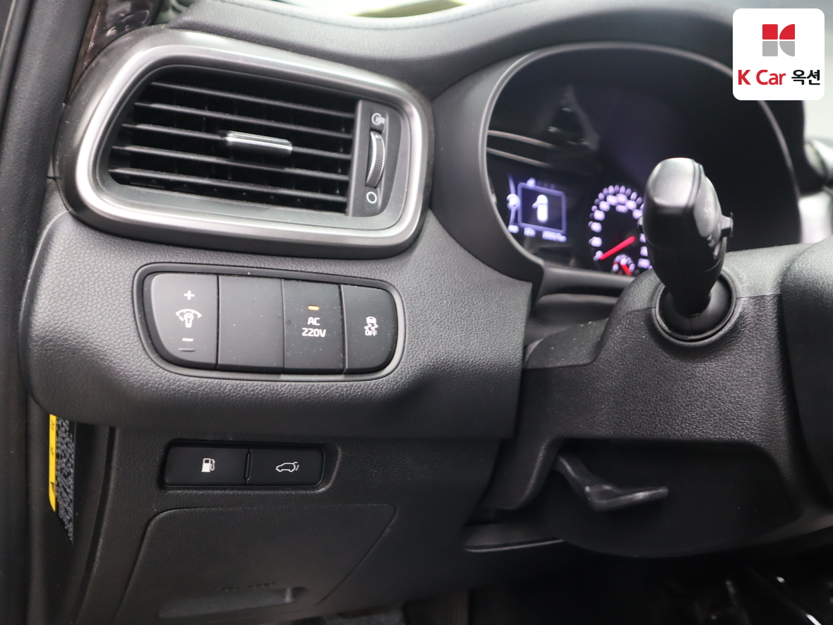 كيا سورينتو 2015 - صورة 9