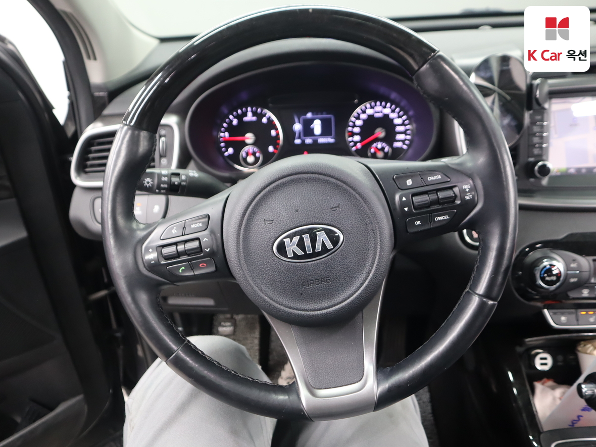 كيا سورينتو 2015 - صورة 10