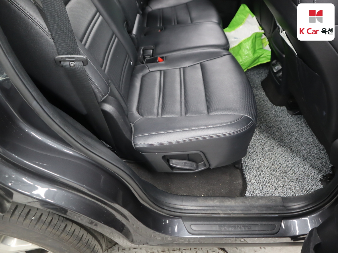 كيا سورينتو 2015 - صورة 33