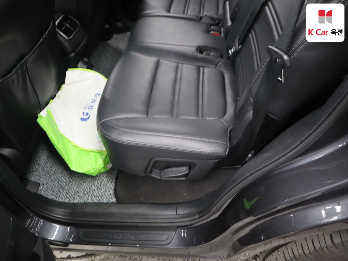 كيا سورينتو 2015 - صورة 27