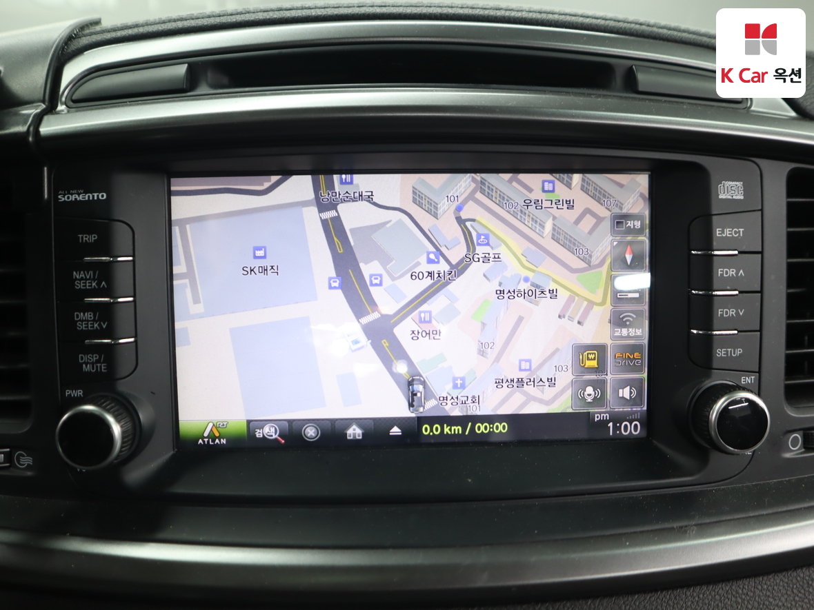 كيا سورينتو 2015 - صورة 15