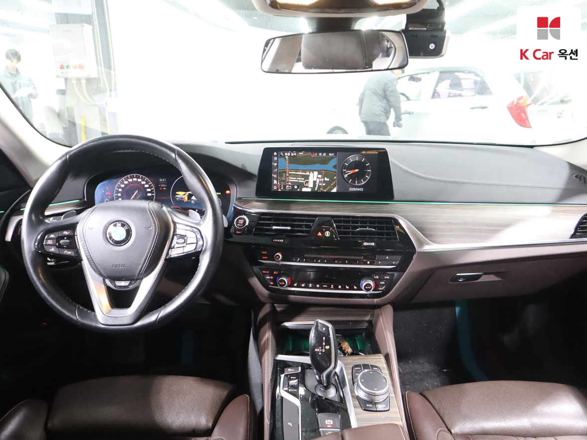 BMW 5 Series - 3