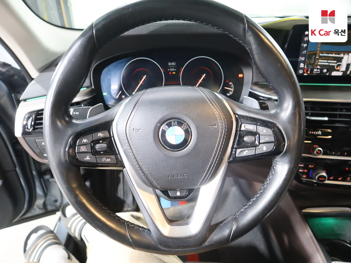 BMW 5 Series - 10