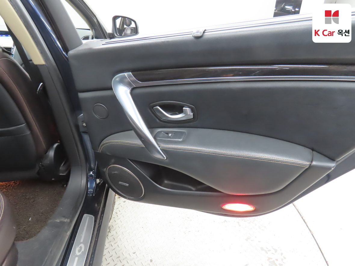 Renault Samsung SM7 - 30