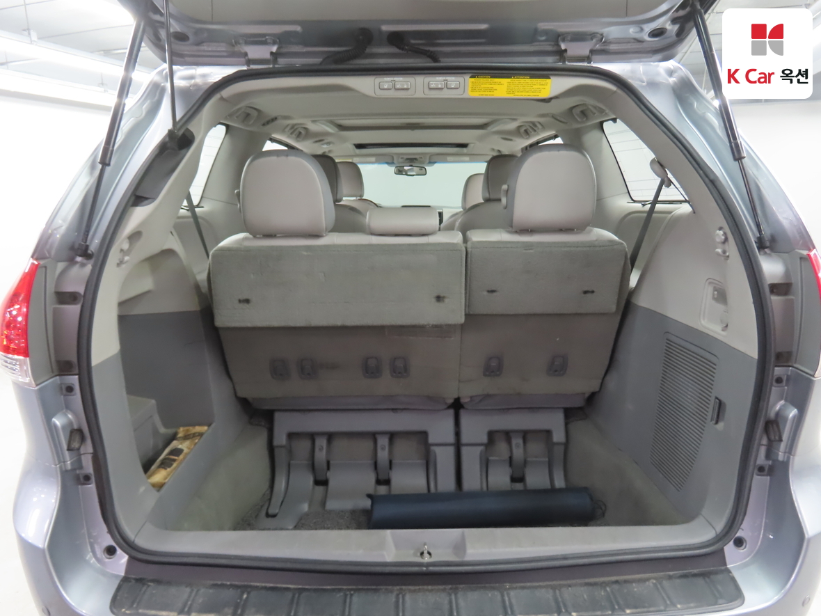 Toyota Sienna - 27