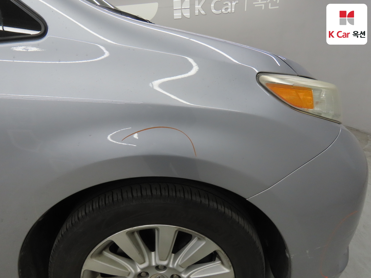 Toyota Sienna - 45