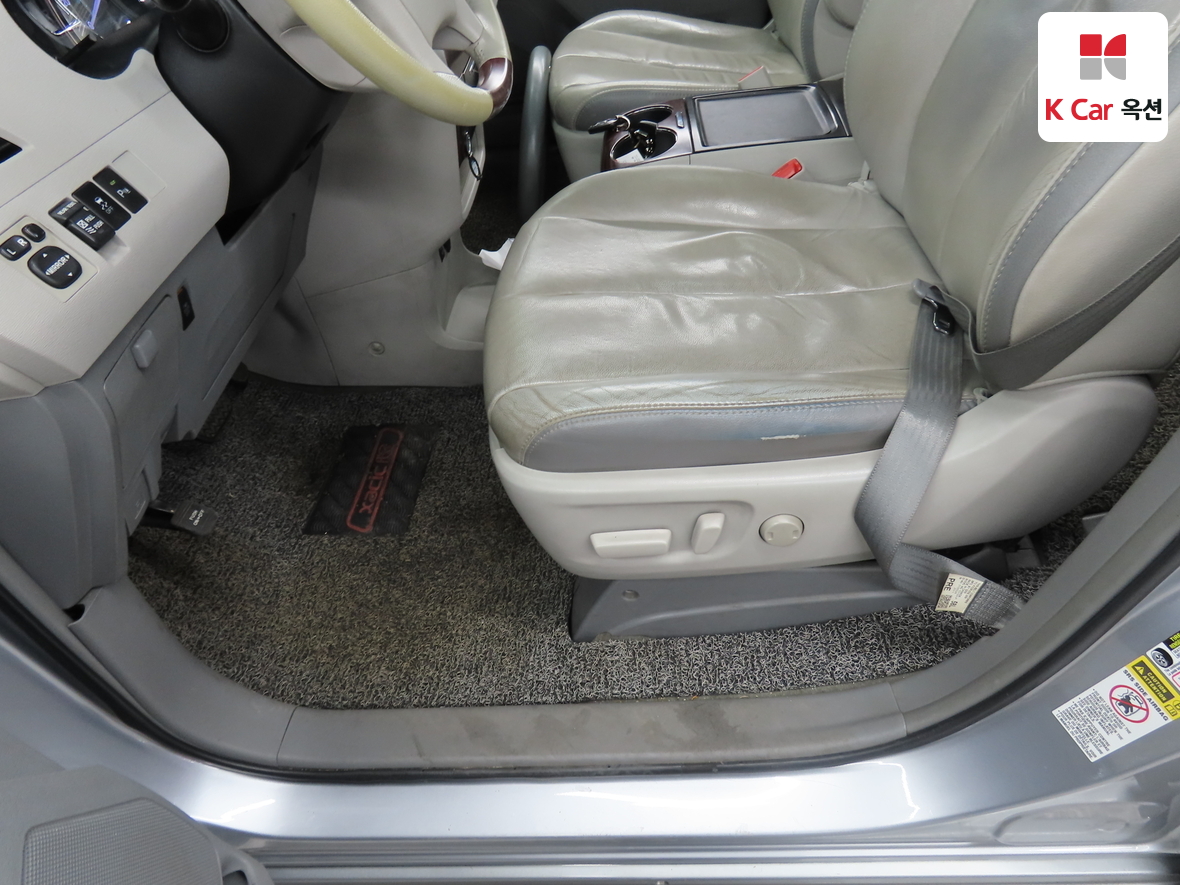 Toyota Sienna - 20