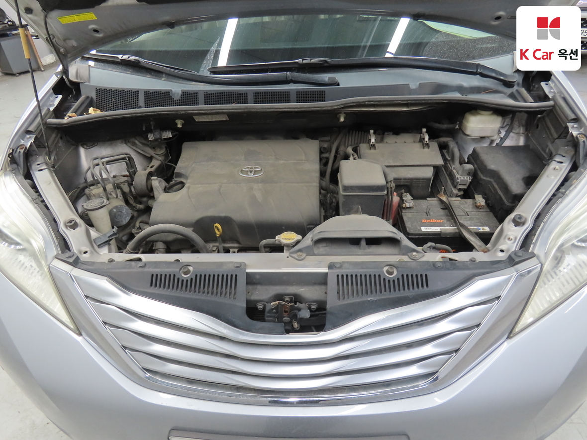 Toyota Sienna - 34