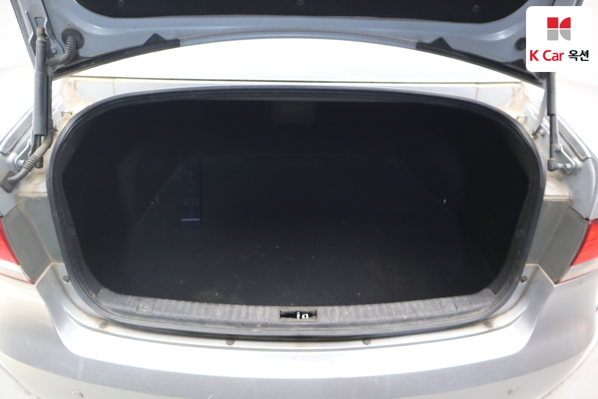 Hyundai Sonata - 24