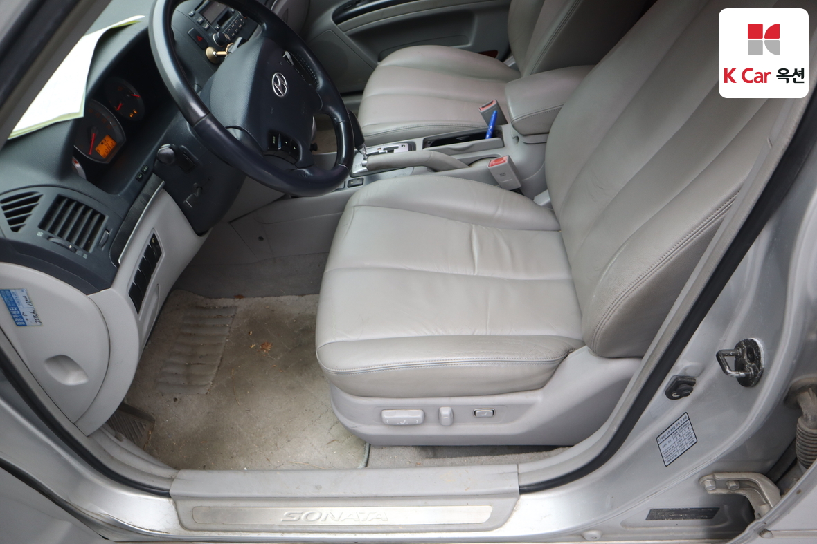 Hyundai Sonata - 19