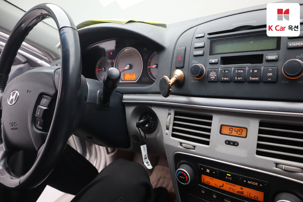 Hyundai Sonata - 11