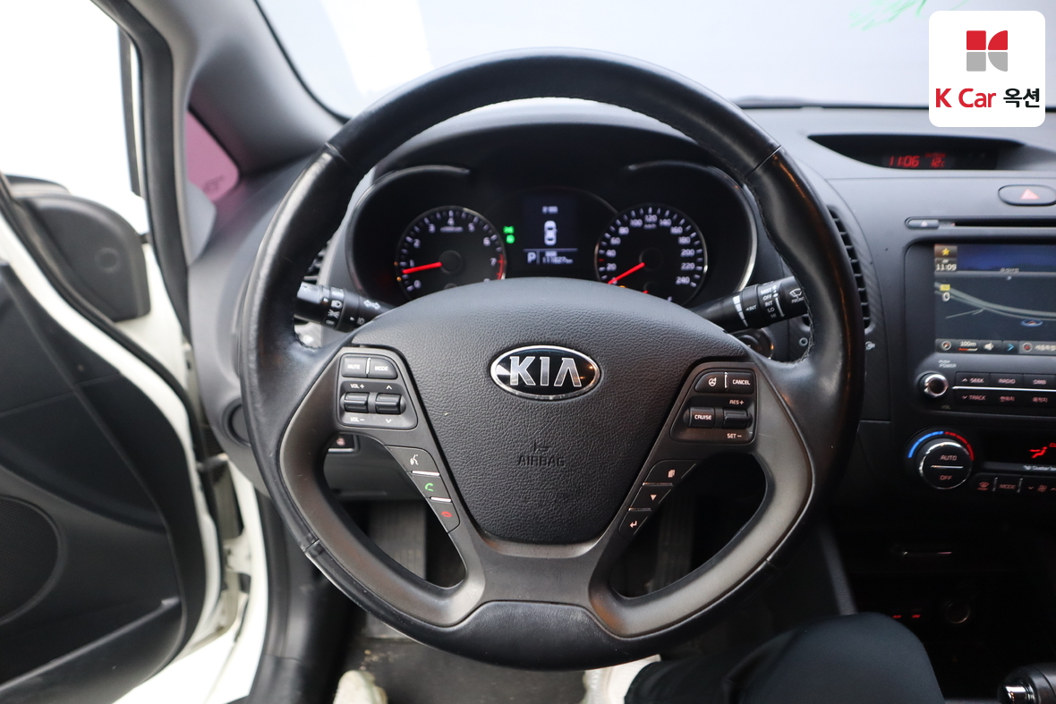 Kia K3 - 10