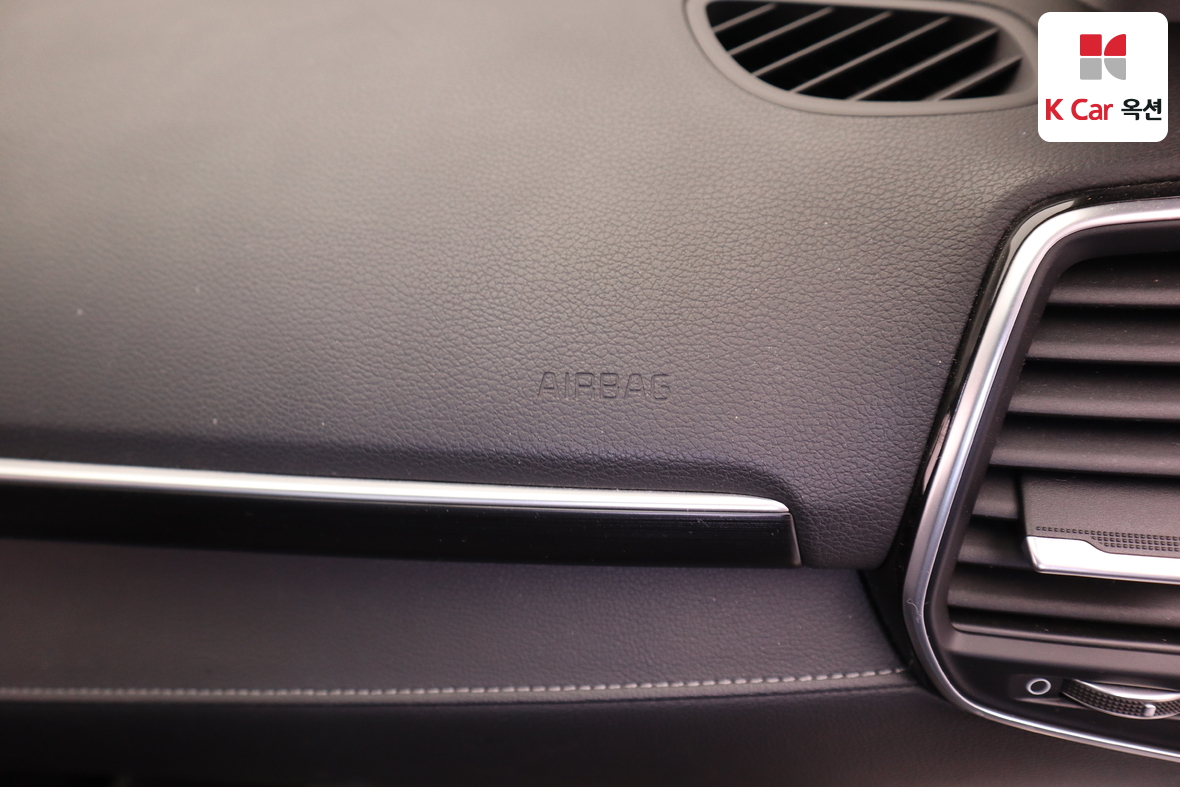 Hyundai AZERA 2017 - Image 32