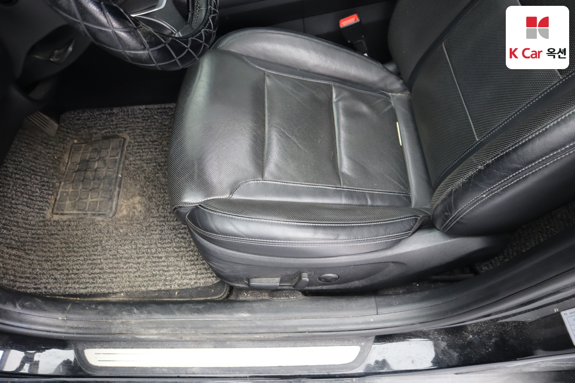 Hyundai AZERA 2017 - Image 21