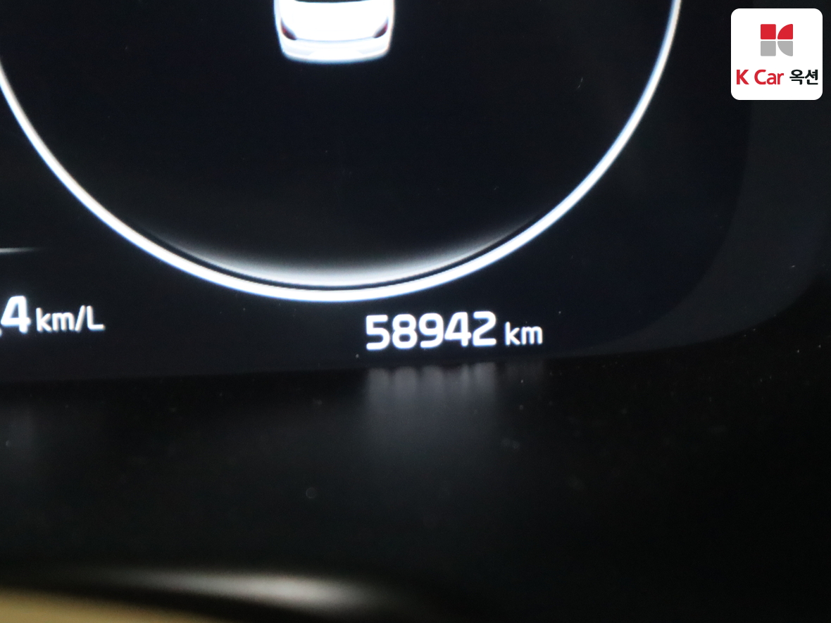 كيا K9 2023 - صورة 4