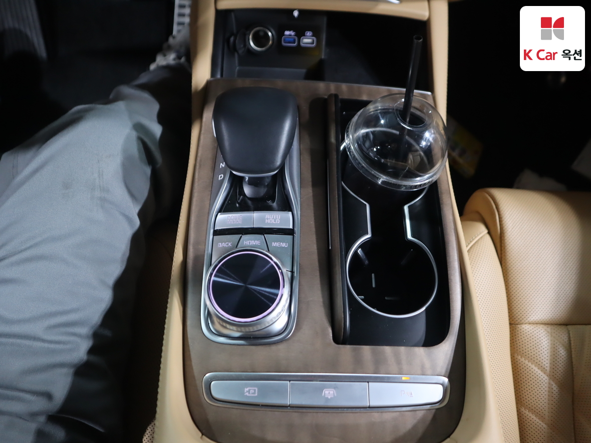 كيا K9 2023 - صورة 17