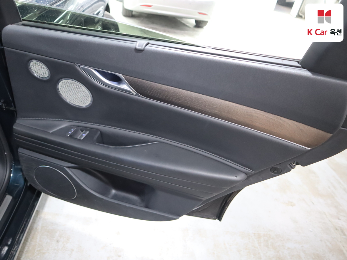 جينيسيس G80 2023 - صورة 26