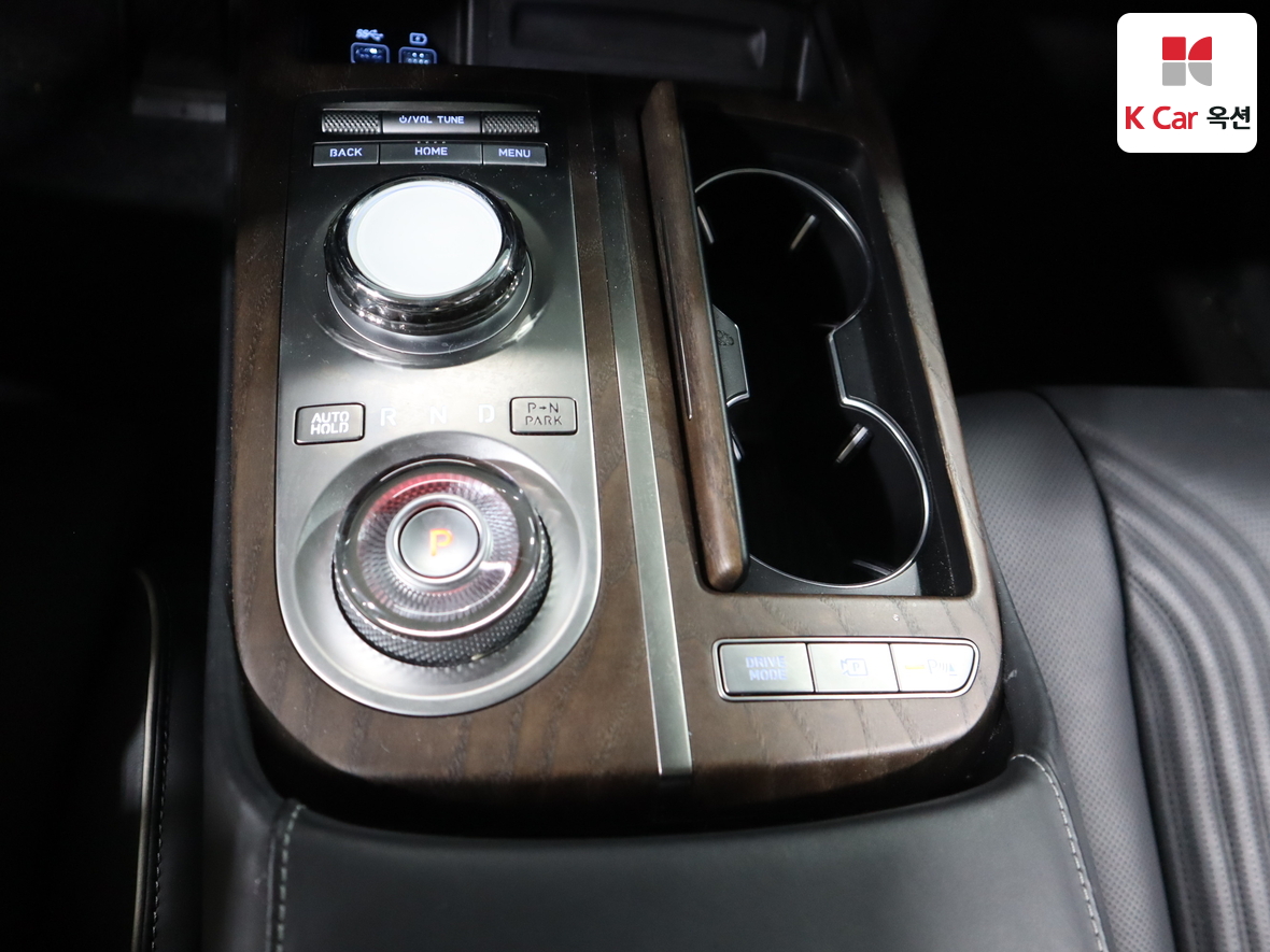 جينيسيس G80 2023 - صورة 16