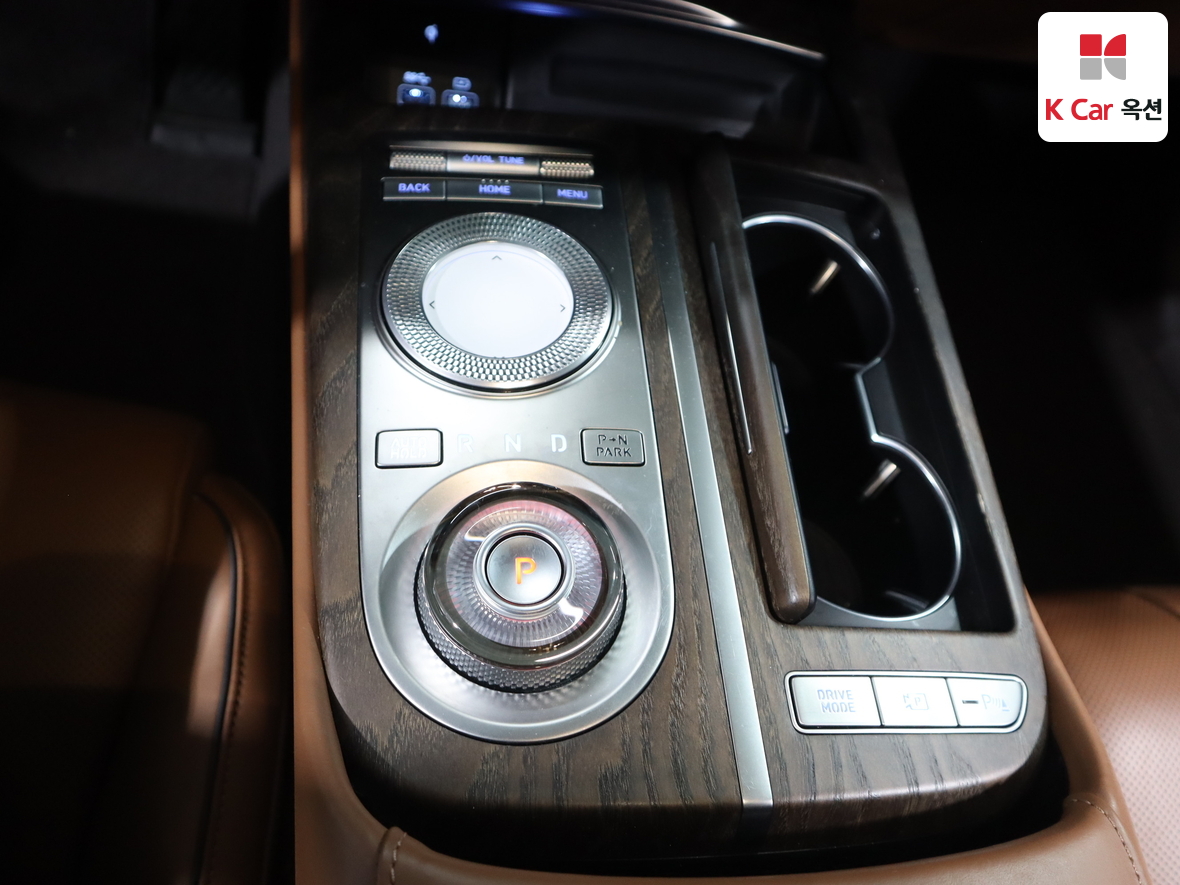 جينيسيس G80 2022 - صورة 16