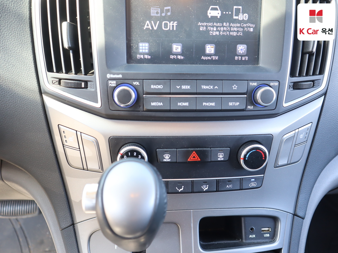 Hyundai Grand Starex - 15