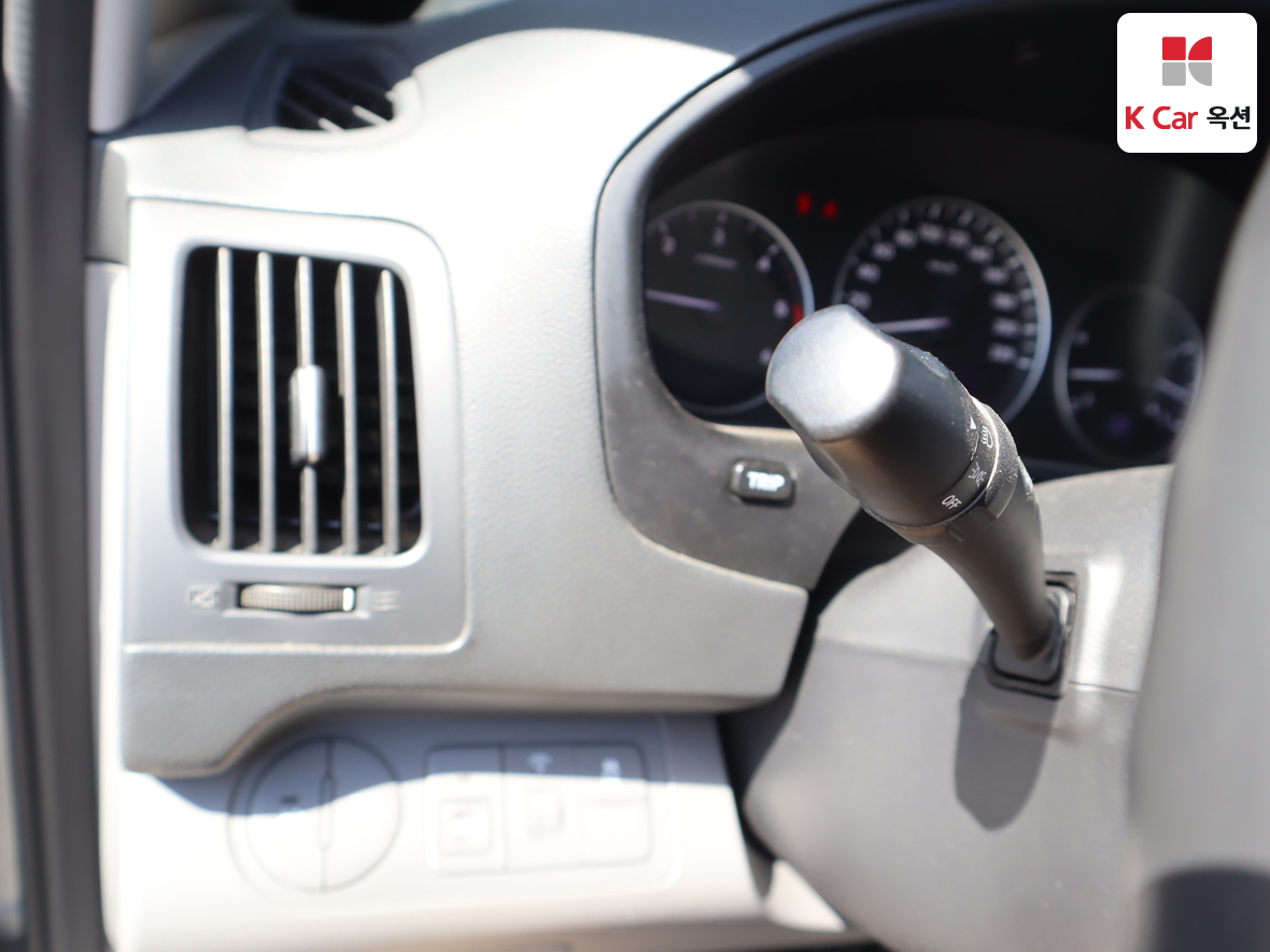 Hyundai Grand Starex - 9