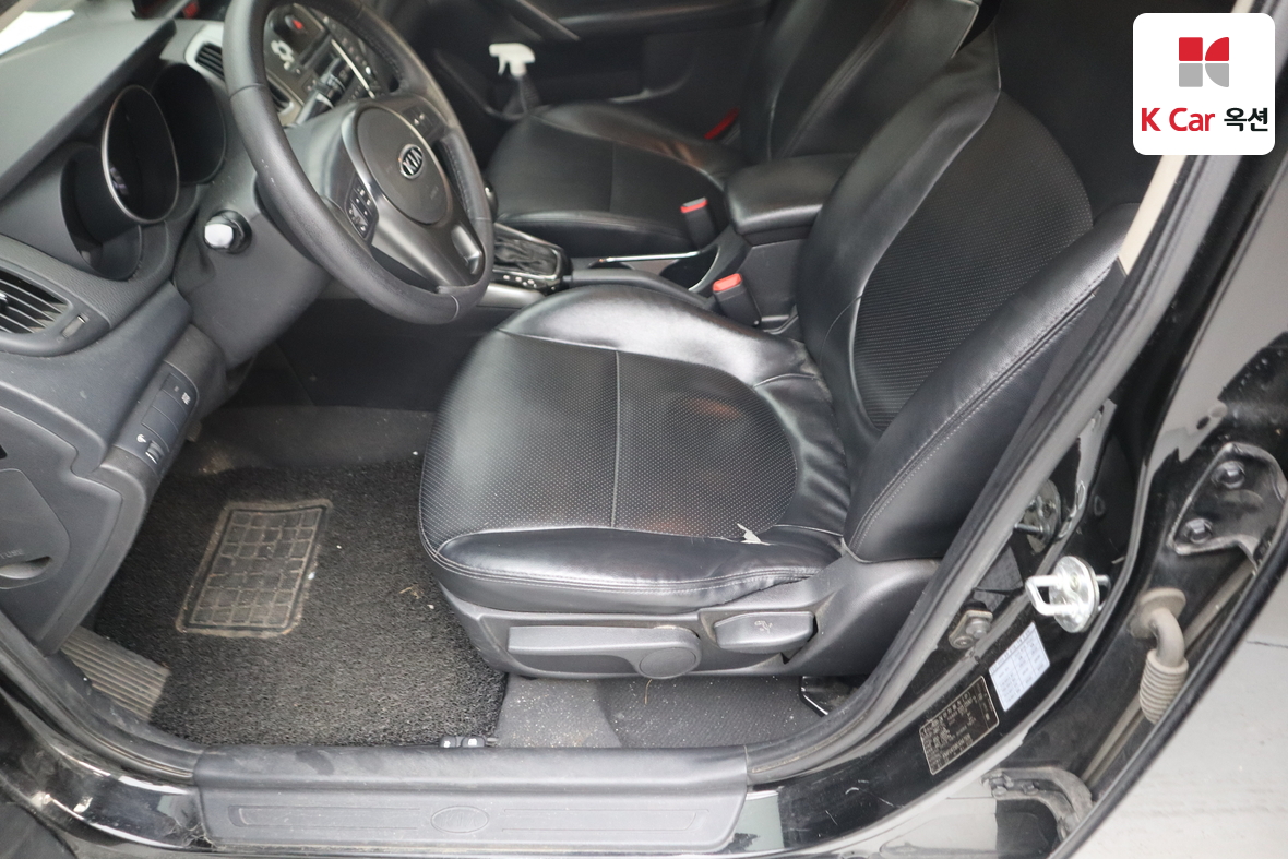 Kia Forte 2012 - Image 18