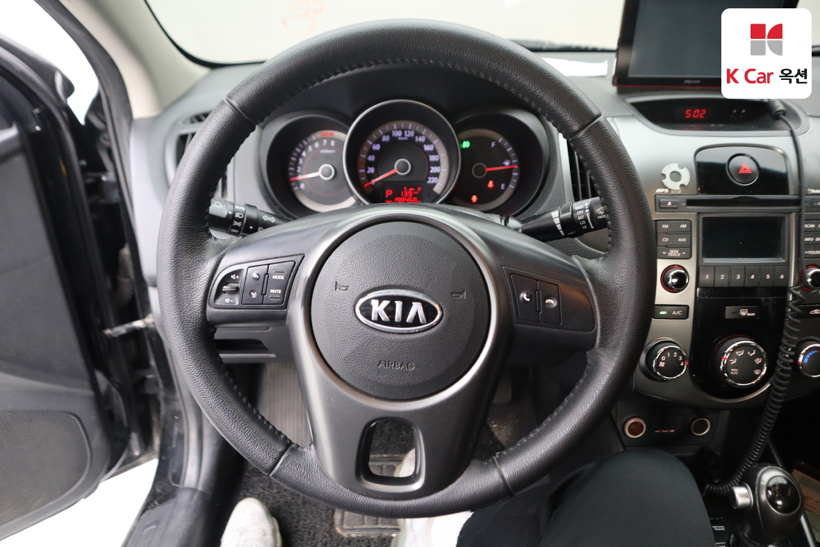 Kia Forte 2012 - Image 10