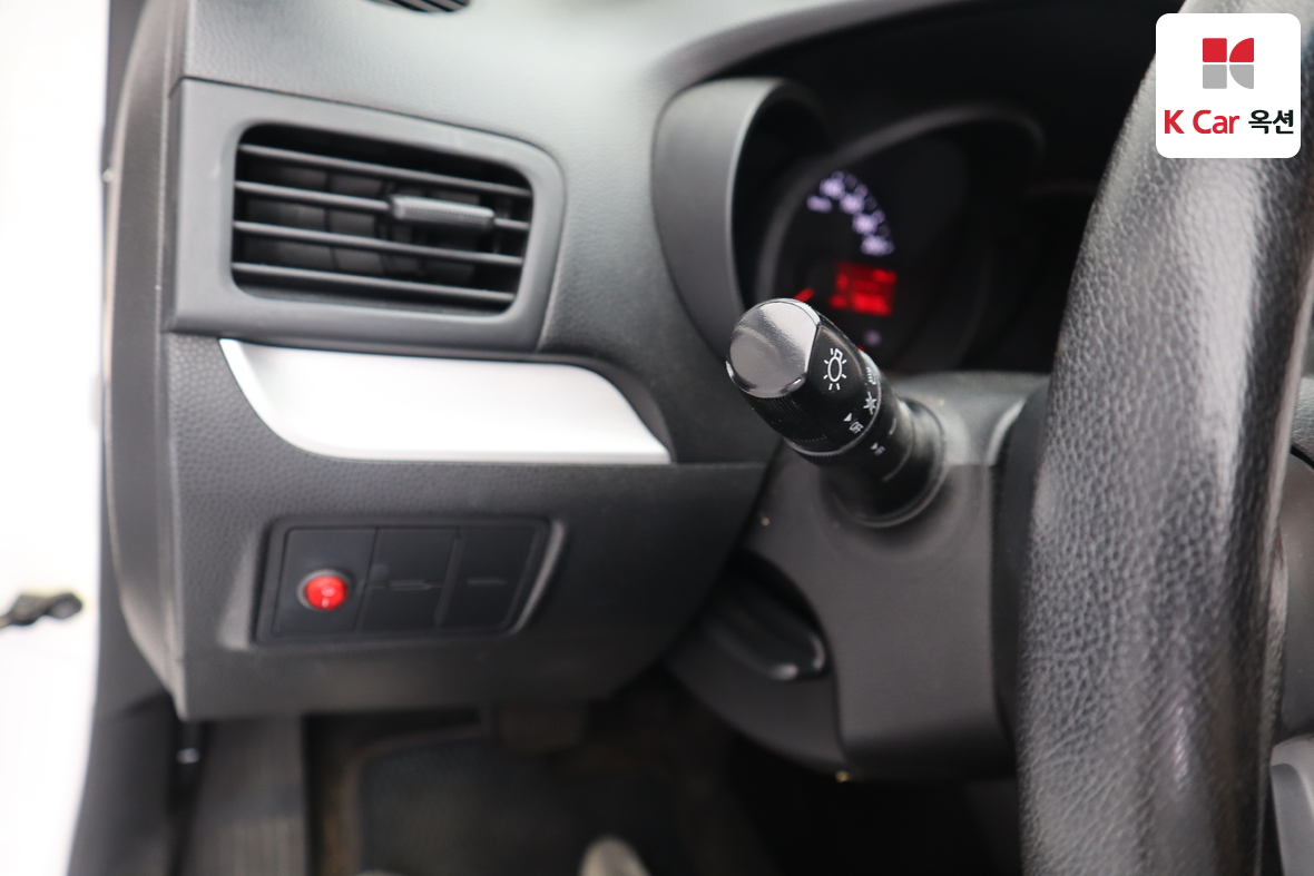 Kia Morning 2012 - Image 9