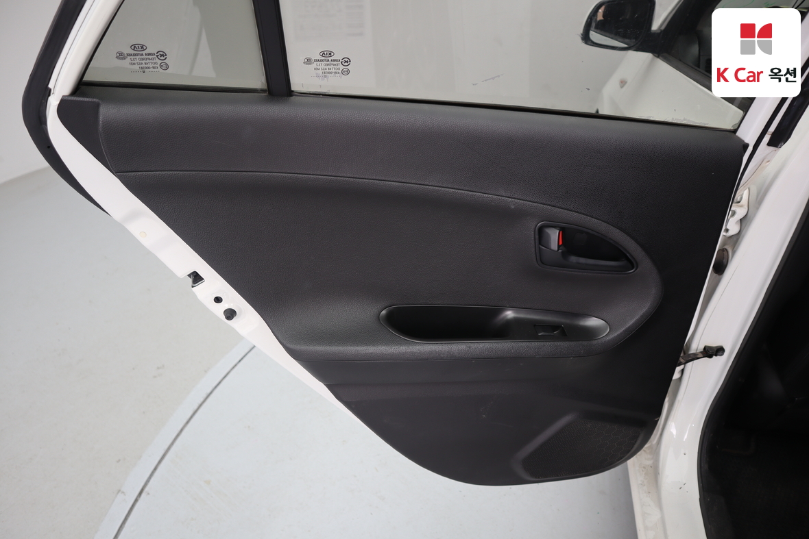 Kia Morning 2012 - Image 23