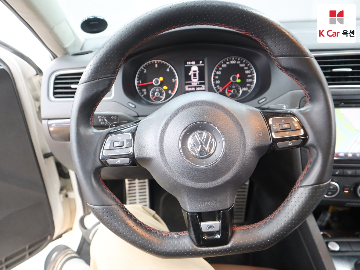 Volkswagen Jetta - 10