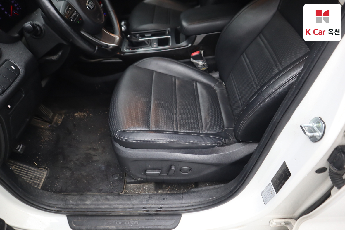 Kia Sorento 2015 - Image 18