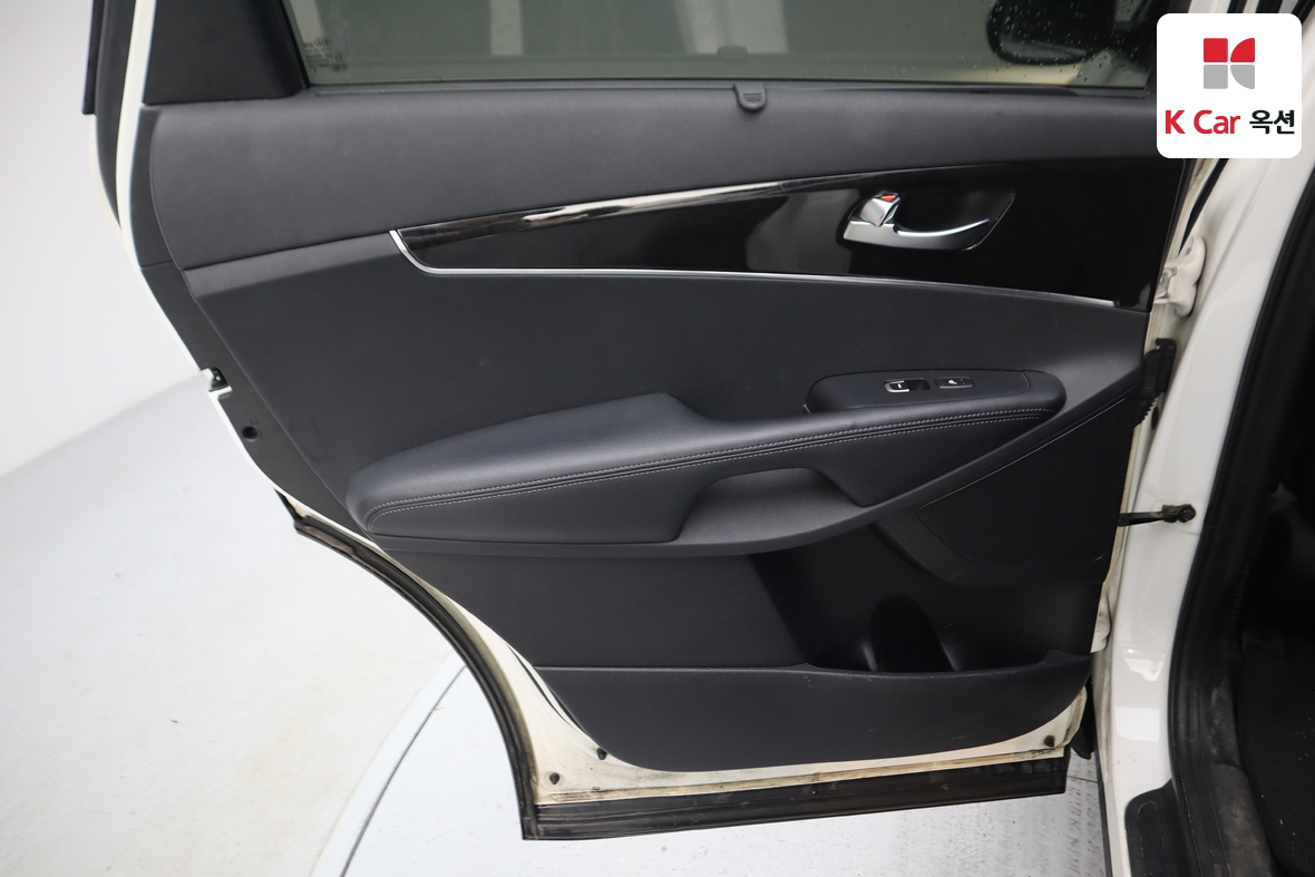 Kia Sorento 2015 - Image 20