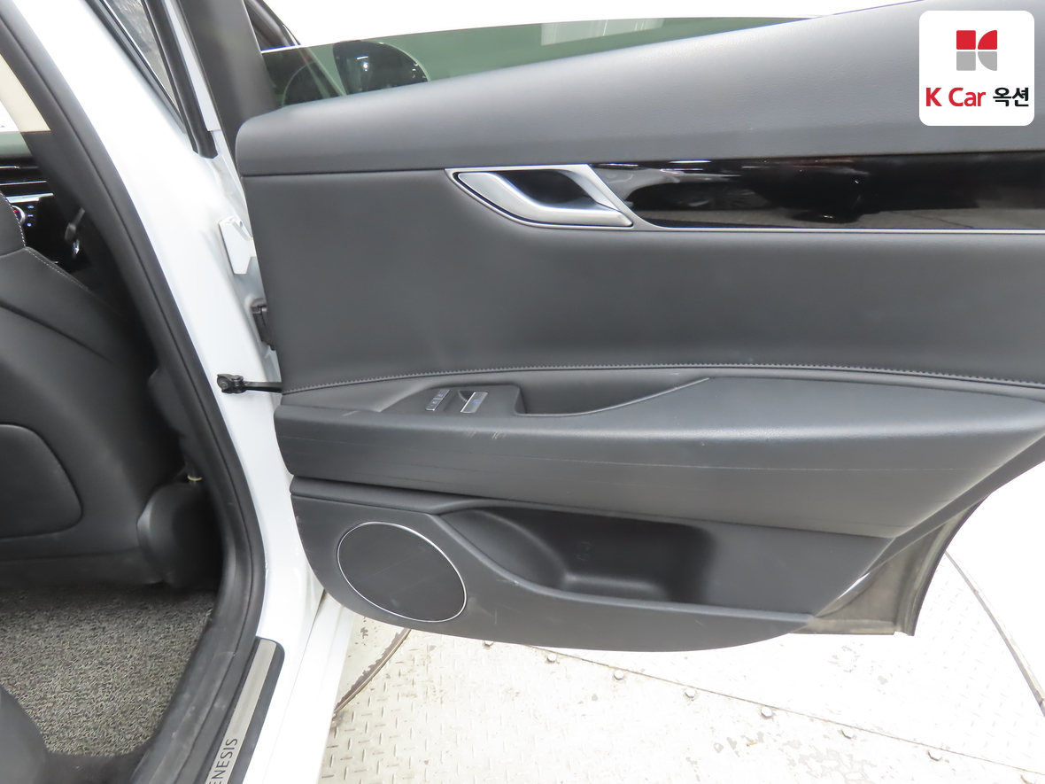 جينيسيس G80 2024 - صورة 28