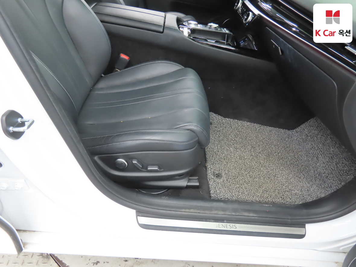 جينيسيس G80 2024 - صورة 31