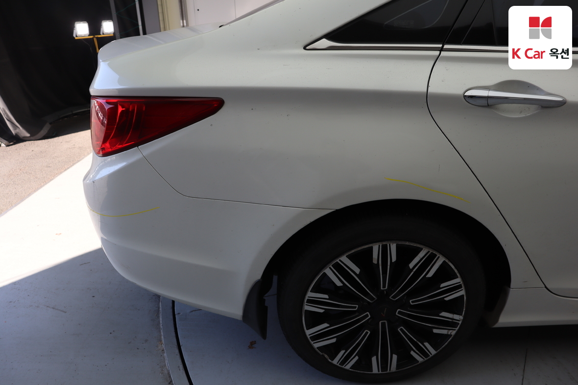Hyundai Sonata - 44