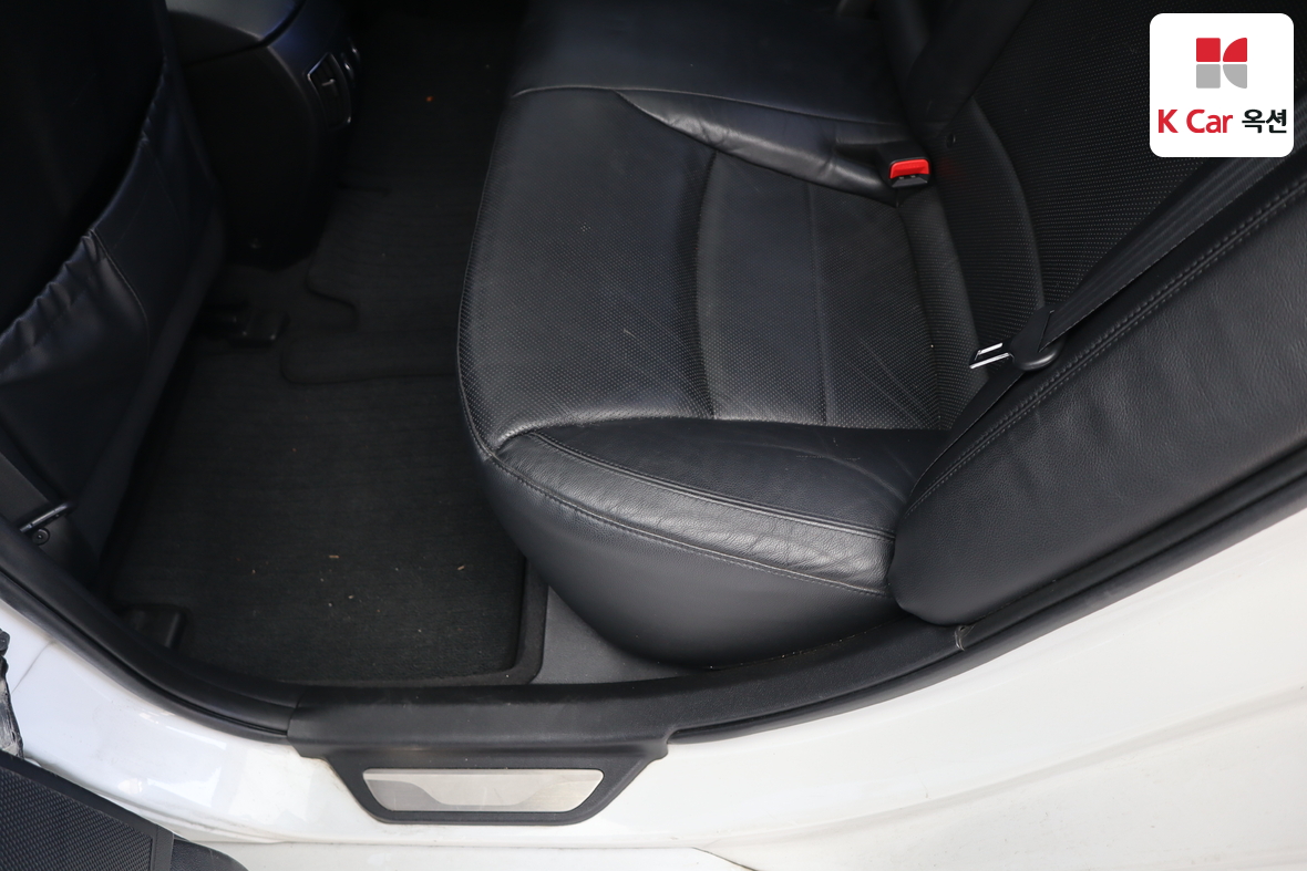 Hyundai Sonata - 24