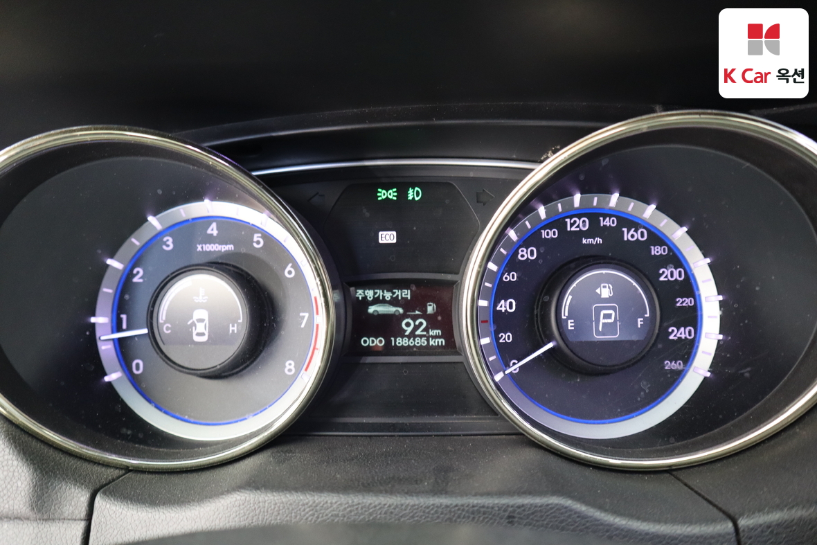 Hyundai Sonata - 5