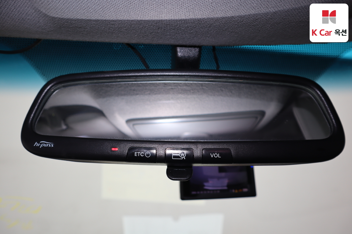 Hyundai Accent - 12