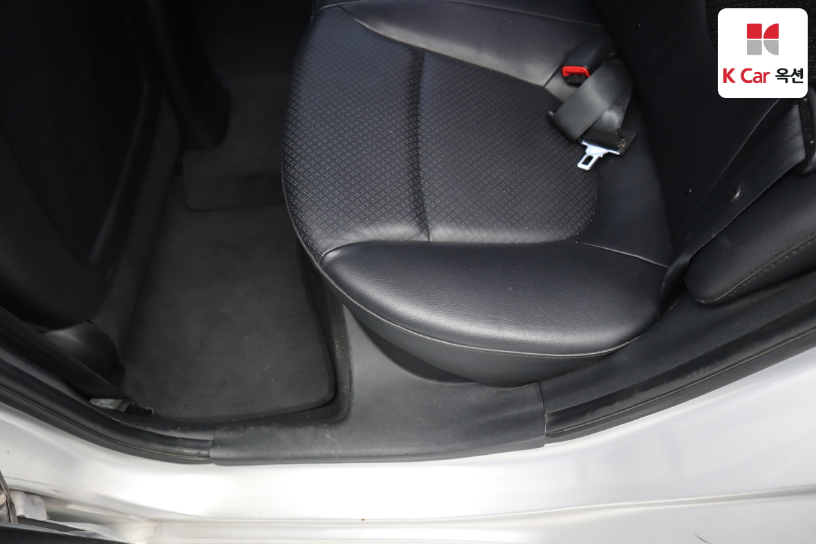 Hyundai Accent - 22