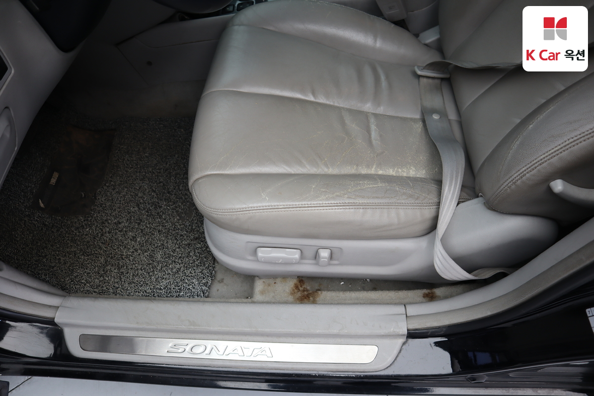 هيونداي سوناتا 2006 - صورة 18