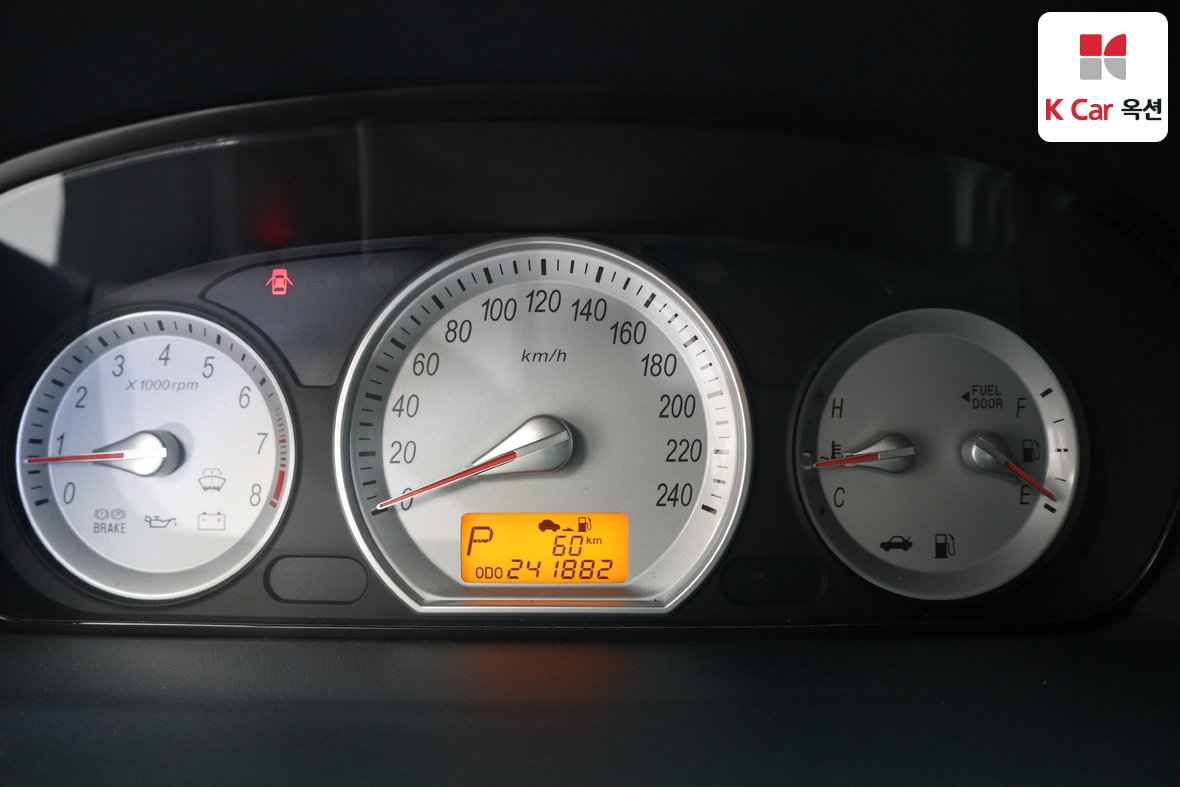 هيونداي سوناتا 2006 - صورة 5