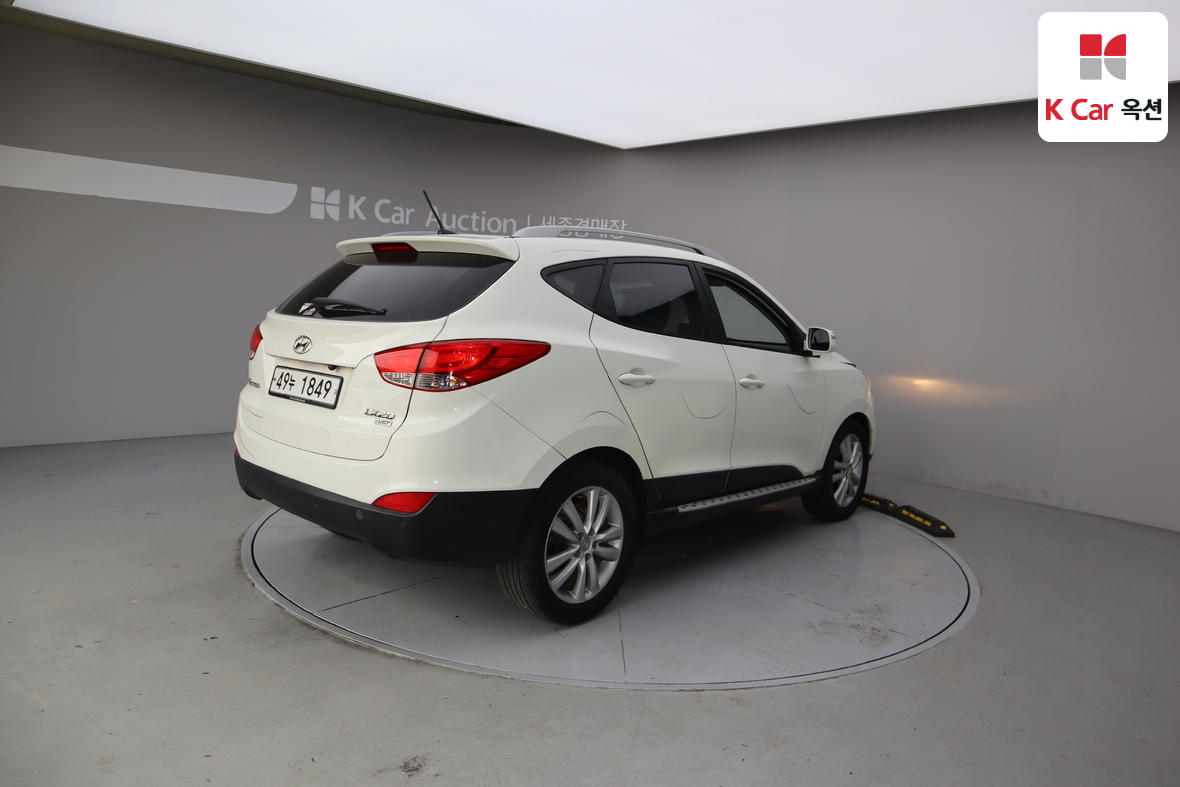 Hyundai Tucson - 2