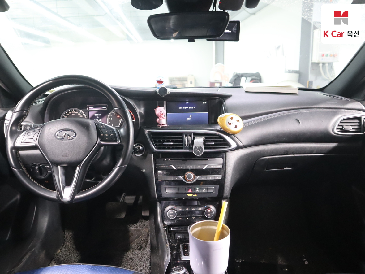 Infiniti Q30 - 3
