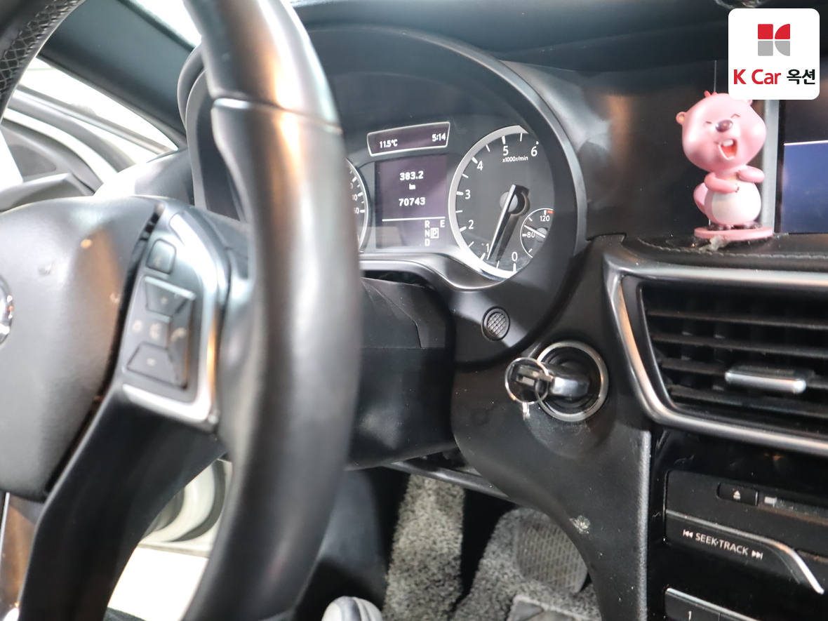 Infiniti Q30 - 11