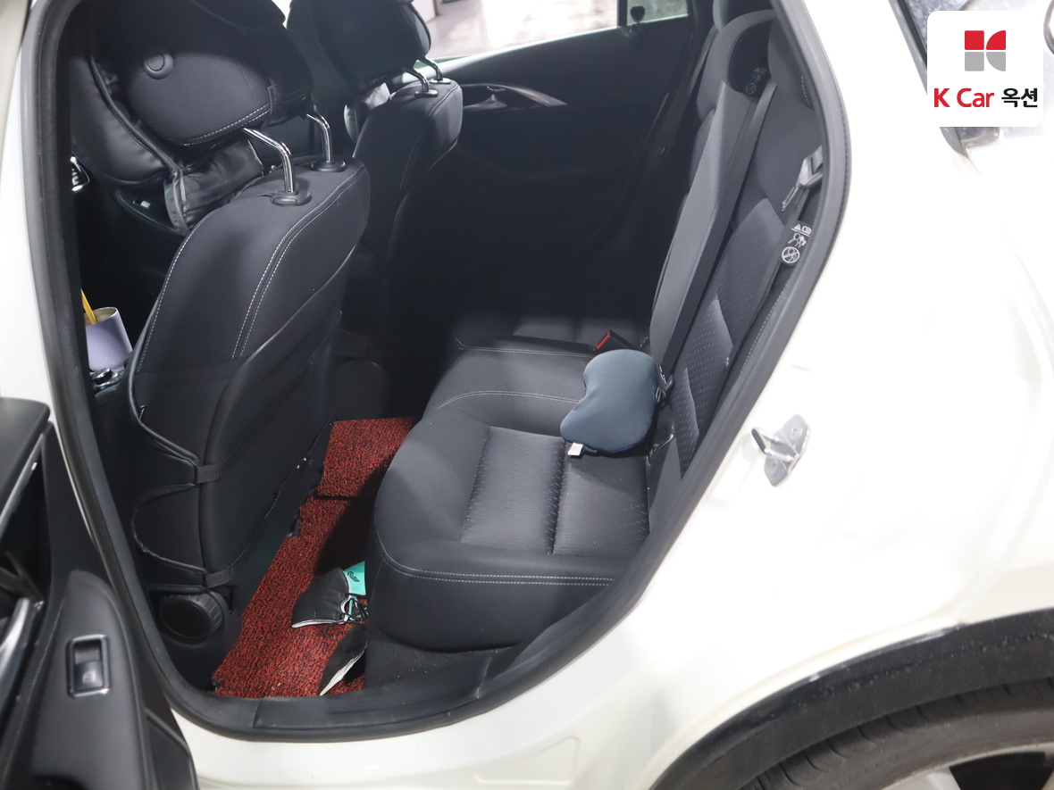 Infiniti Q30 - 25