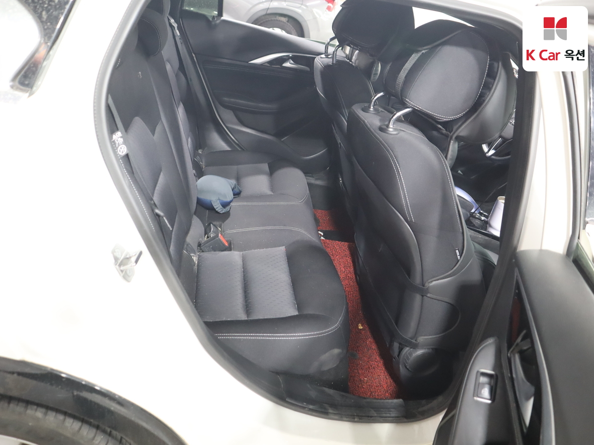 Infiniti Q30 - 30