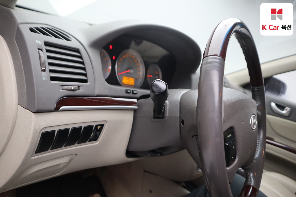 Hyundai Sonata - 9